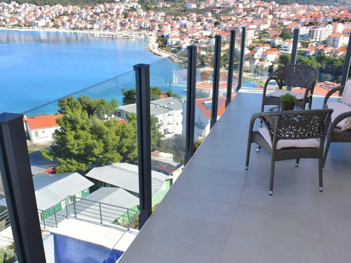 Apartment Anniken Trogir Croatia
