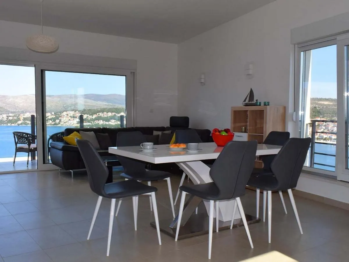 Apartment Anniken Trogir 0*,  Croatia
