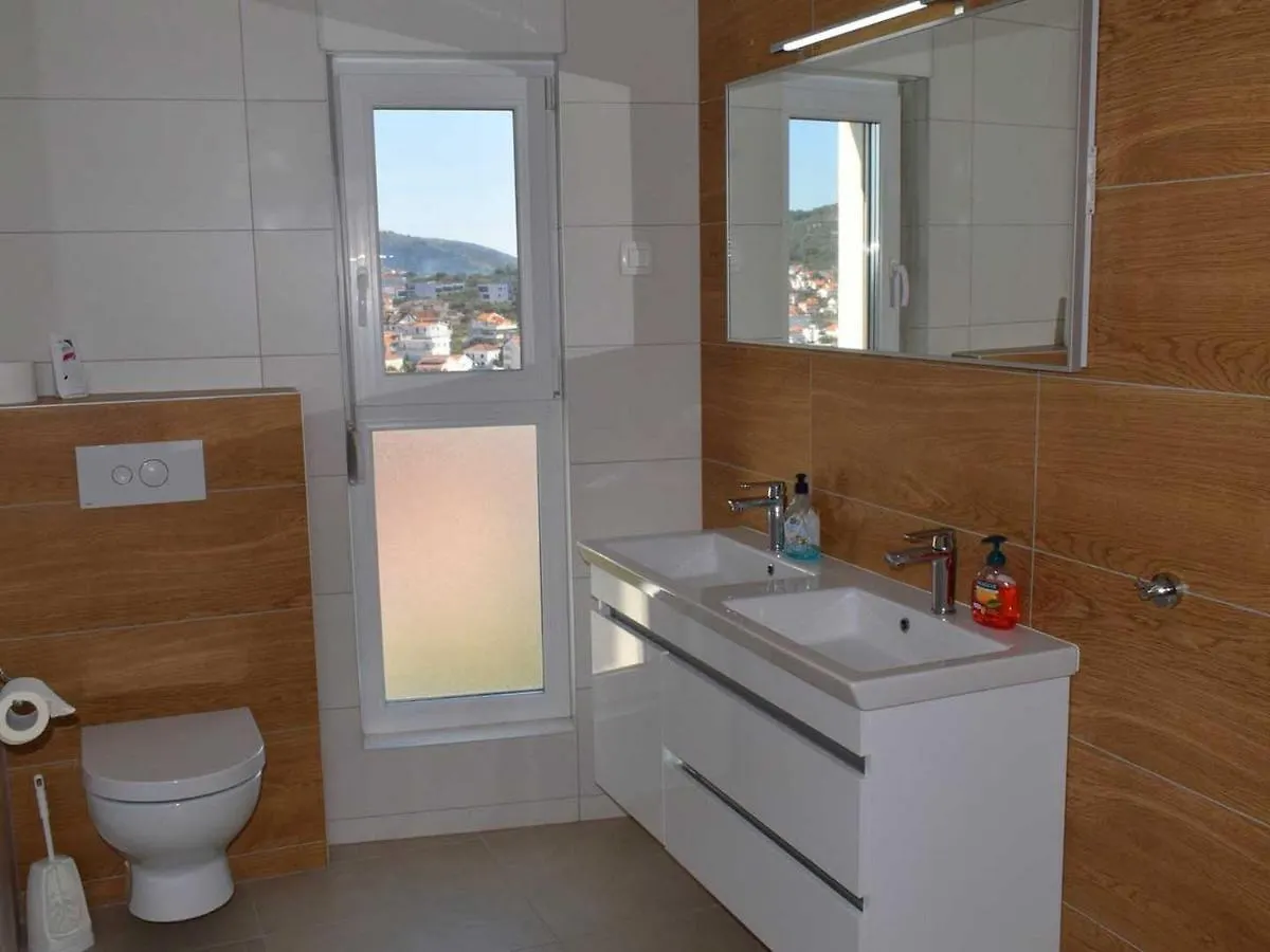 Apartment Anniken Trogir Croatia