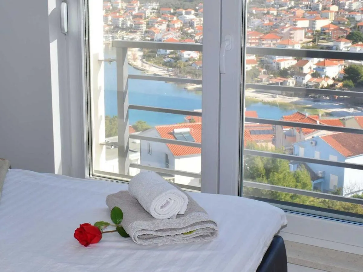 Apartment Anniken Trogir Croatia